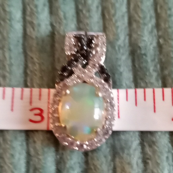ETHIOPIAN WELO OPAL, MULTI GEMSTONE PENDANT - Picture 5 of 7